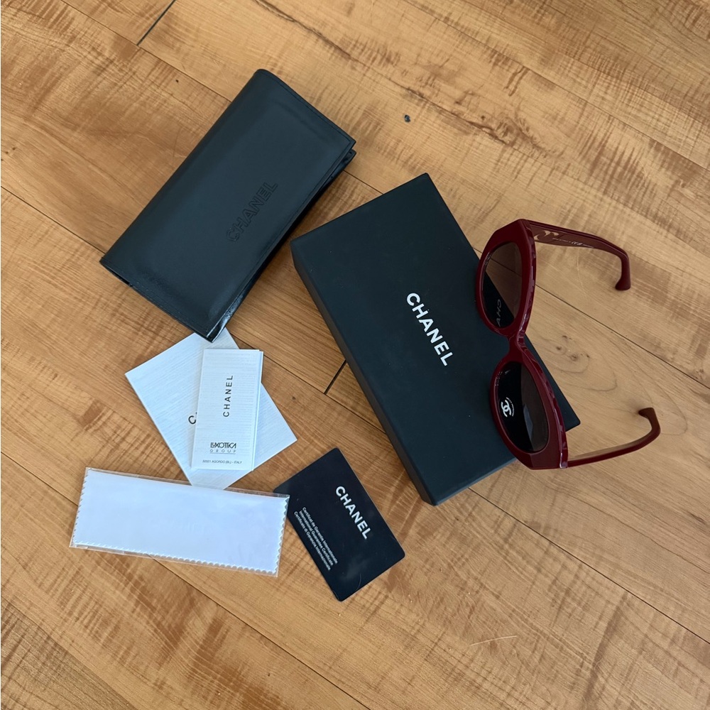 Chanel Brown Oval Polarized Sunglasses Brand New